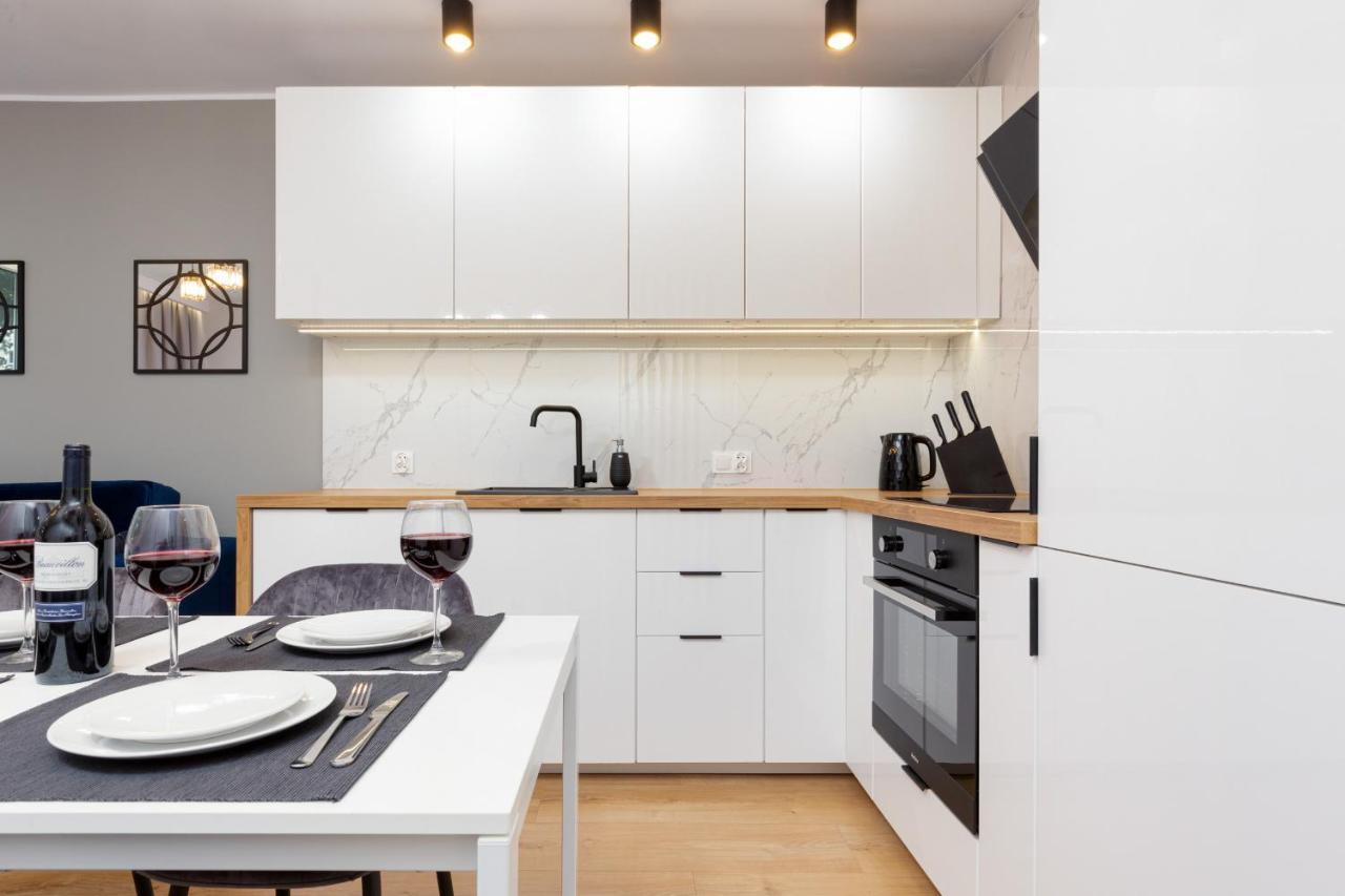 Beautiful Two-Bedroom Apartment Warsaw Bielany By Noclegi Renters Dış mekan fotoğraf
