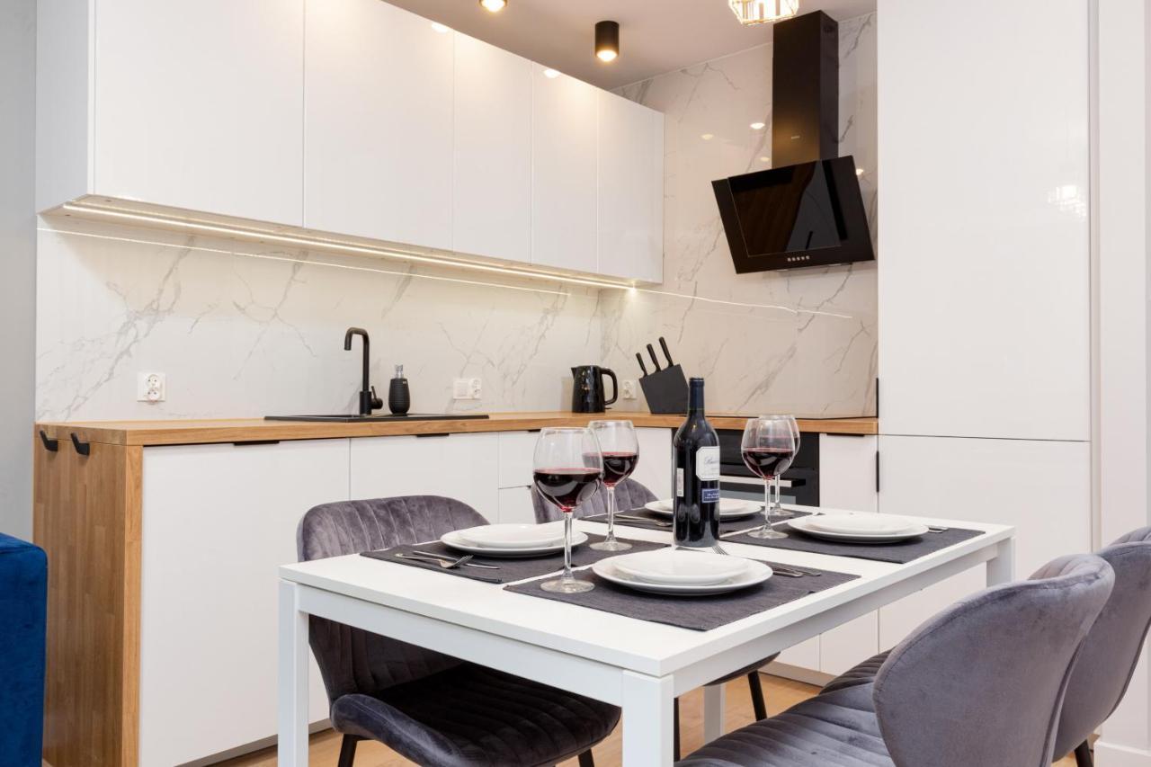 Beautiful Two-Bedroom Apartment Warsaw Bielany By Noclegi Renters Dış mekan fotoğraf